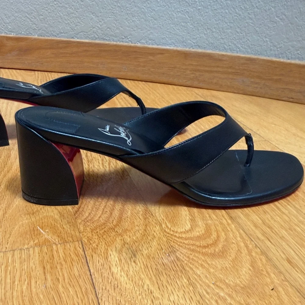 Christian Louboutin Black Leather Thong Mule Heels Red Sole 39 - Picture 4 of 7